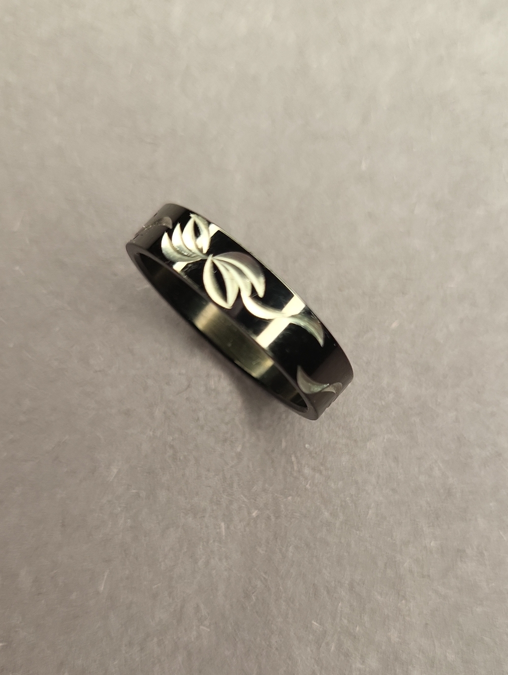 Black Stainless Steel Floral Pattern Band